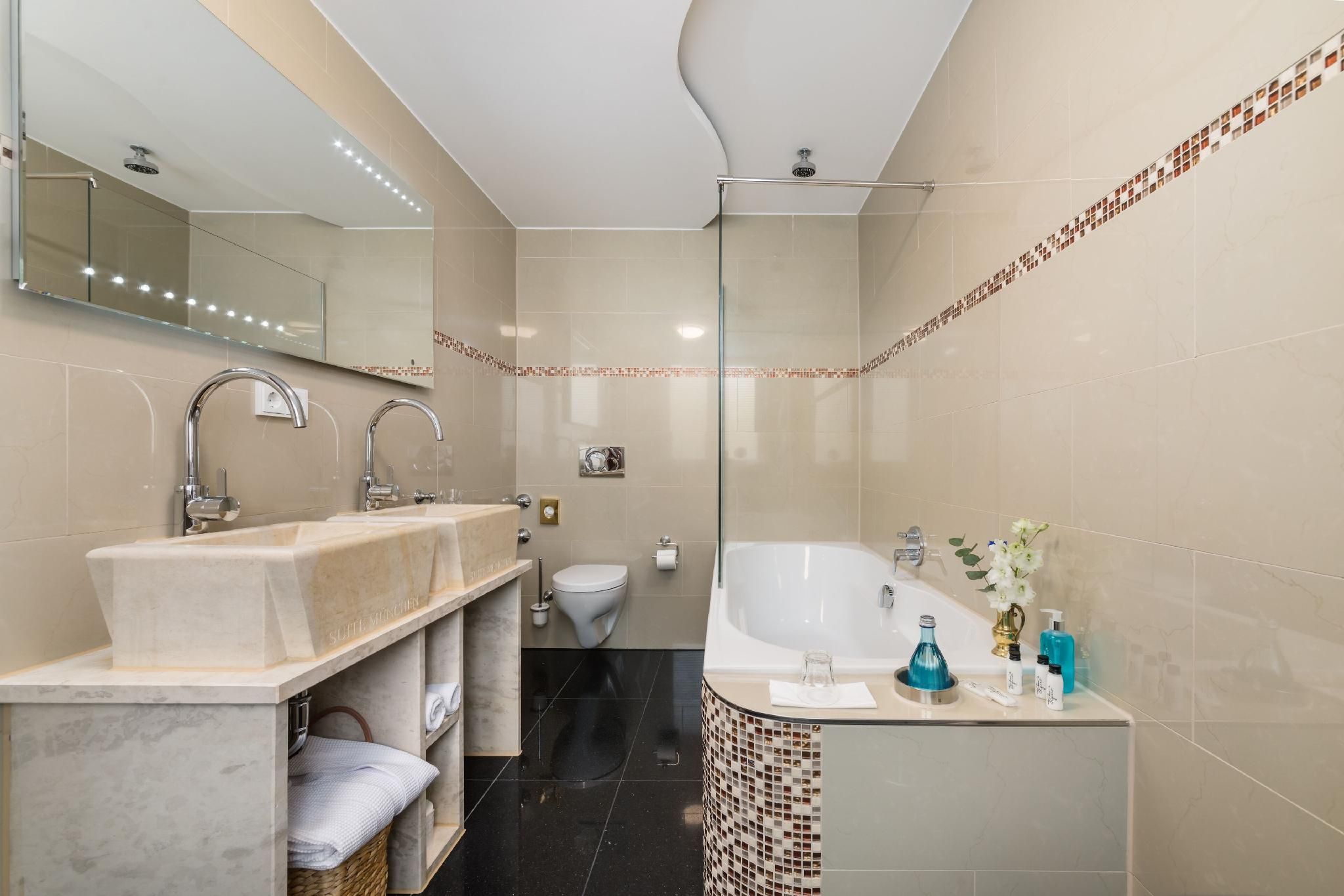 Hotel du Train Deluxe Double Room 3