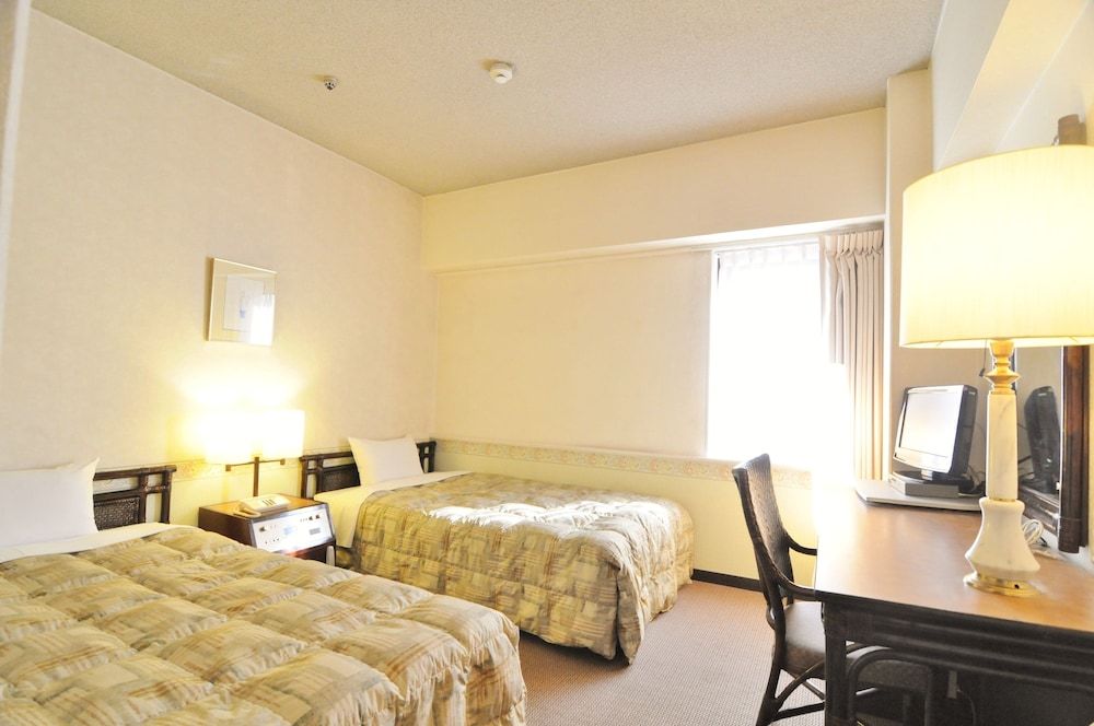 Standard Twin Room, Smoking