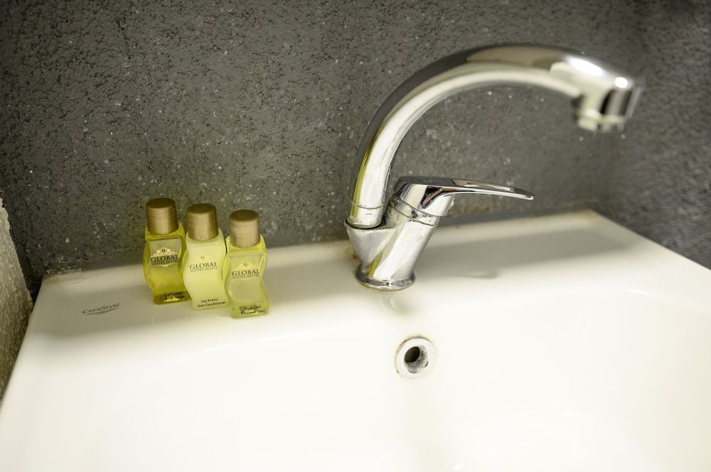 undefined Global Suites Hotel 6