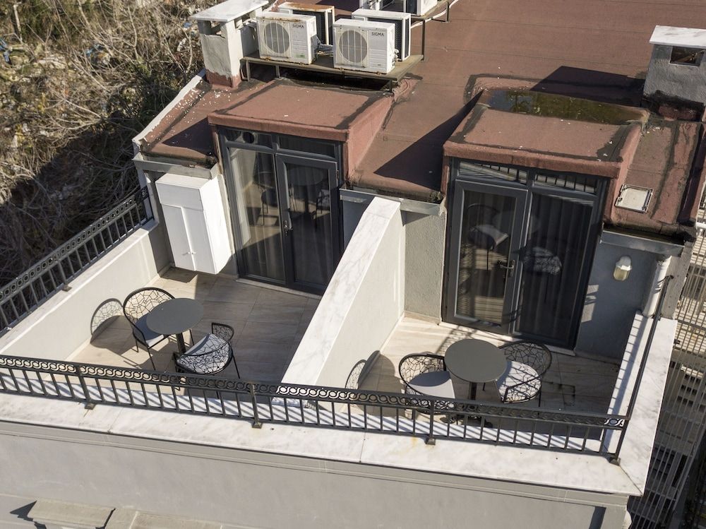 undefined Global Suites Hotel 3