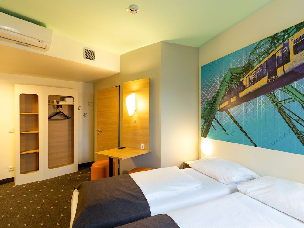 B&B Hotel Wuppertal City-Süd Triple Room 3