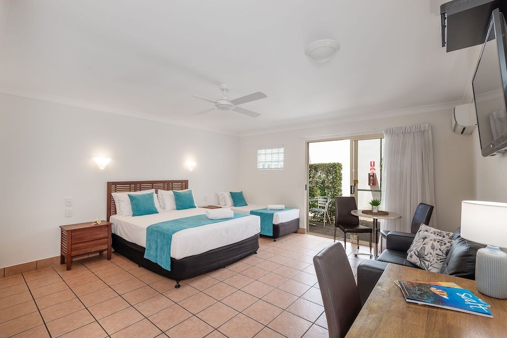 Anchor Motel Noosa Disabled Queen and Single Room 2