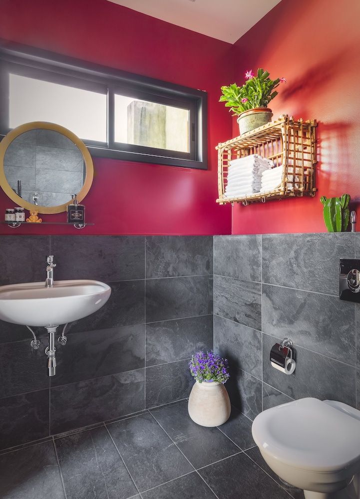 INTA Hotel Deluxe Double Room, Balcony 10