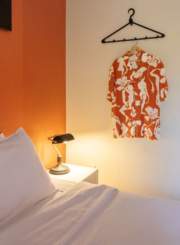 INTA Hotel Deluxe Double Room, Balcony 7