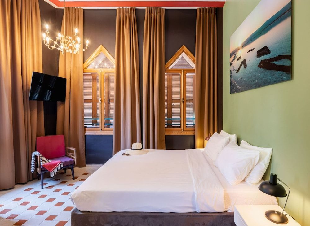 undefined INTA Hotel