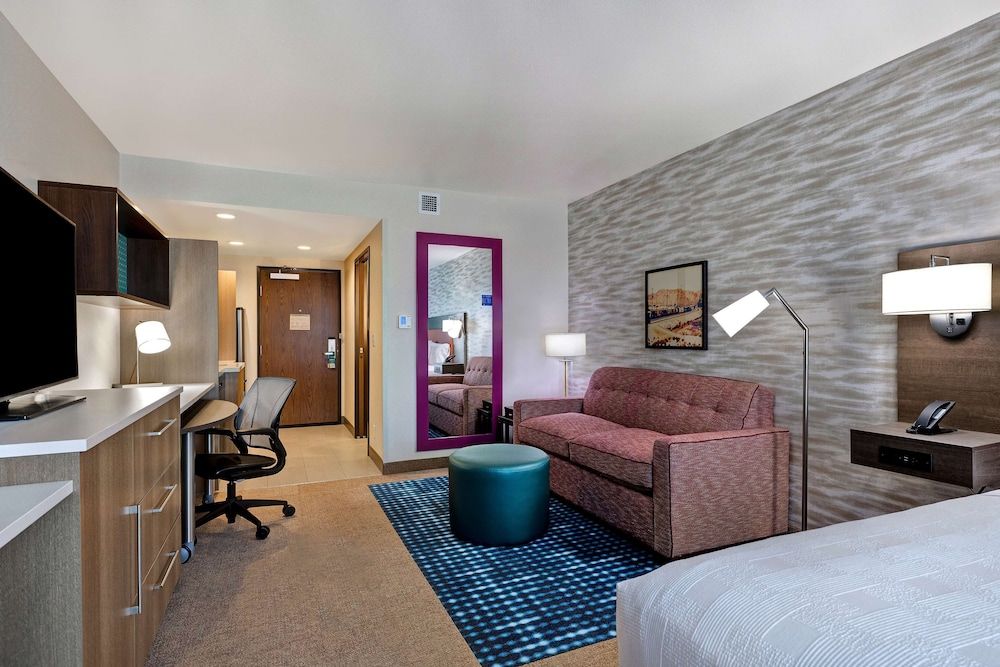 Studio Suite, 1 King Bed, Non Smoking