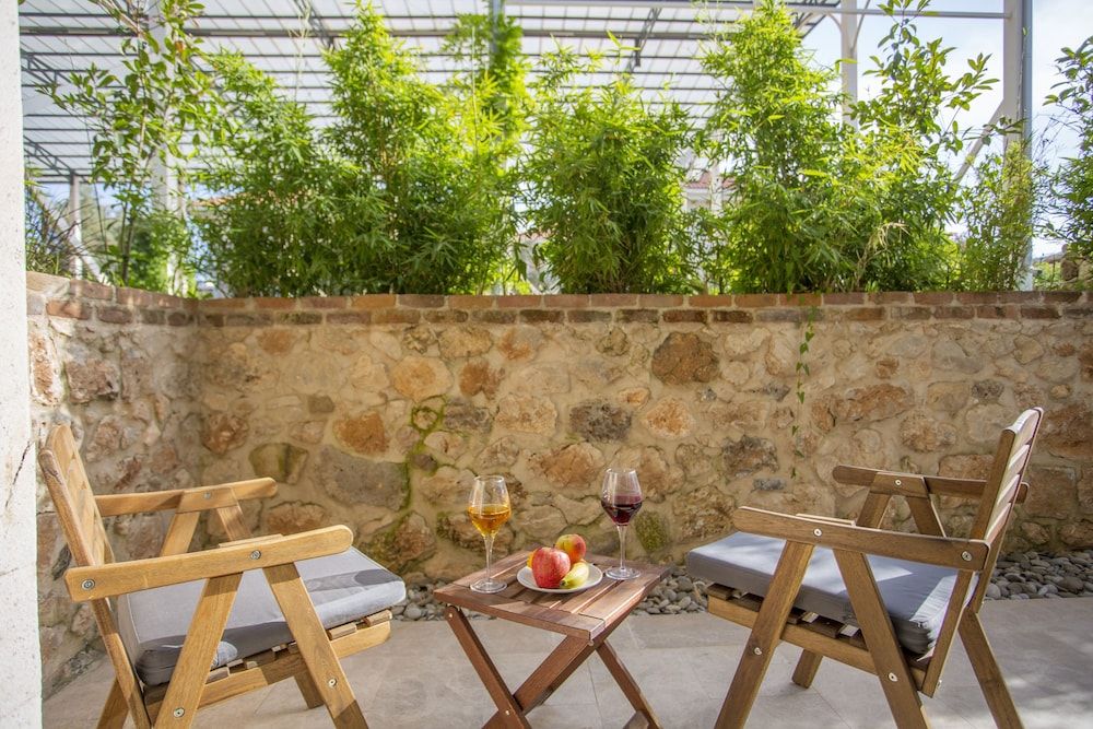 Ecclesia Hotel - Adults Only Patio Garden Suite 4