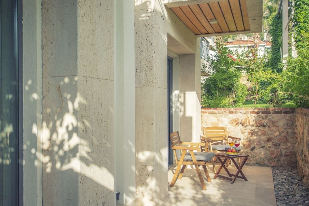 Ecclesia Hotel - Adults Only Patio Garden Suite 5