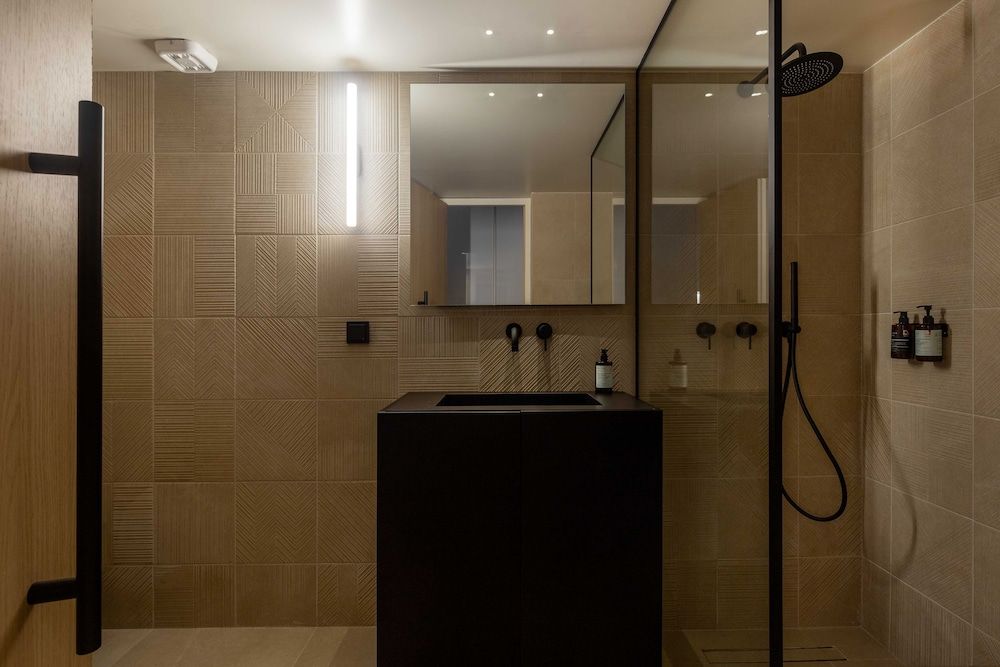 The Newel Psychiko Deluxe Loft with Private outdoor spa tub 3