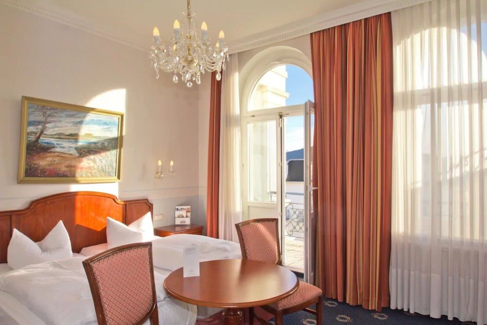 Villa Esplanade mit Aurora Double Room, Balcony 2