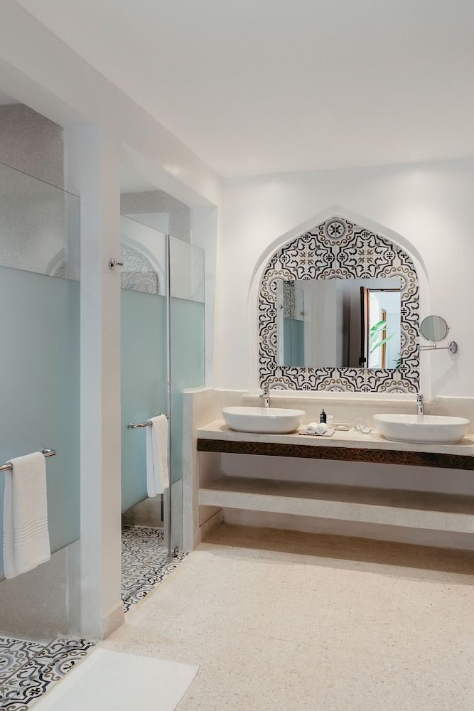 LUX Marijani Zanzibar Deluxe Room 3