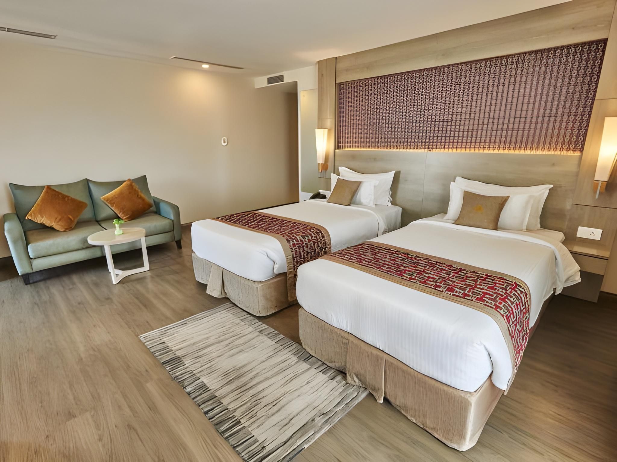 undefined Hotel Crowne Imperial 3