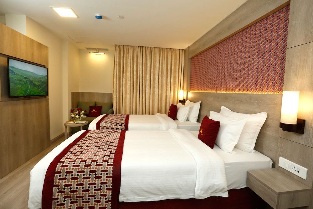 undefined Hotel Crowne Imperial