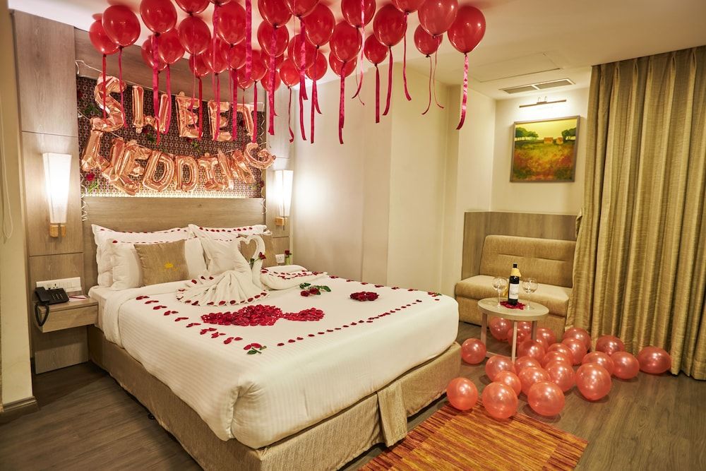 undefined Hotel Crowne Imperial 5