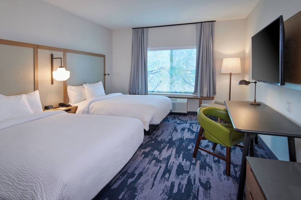 Room, 2 Queen Beds (Mobility/Hearing Accessible, Tub)