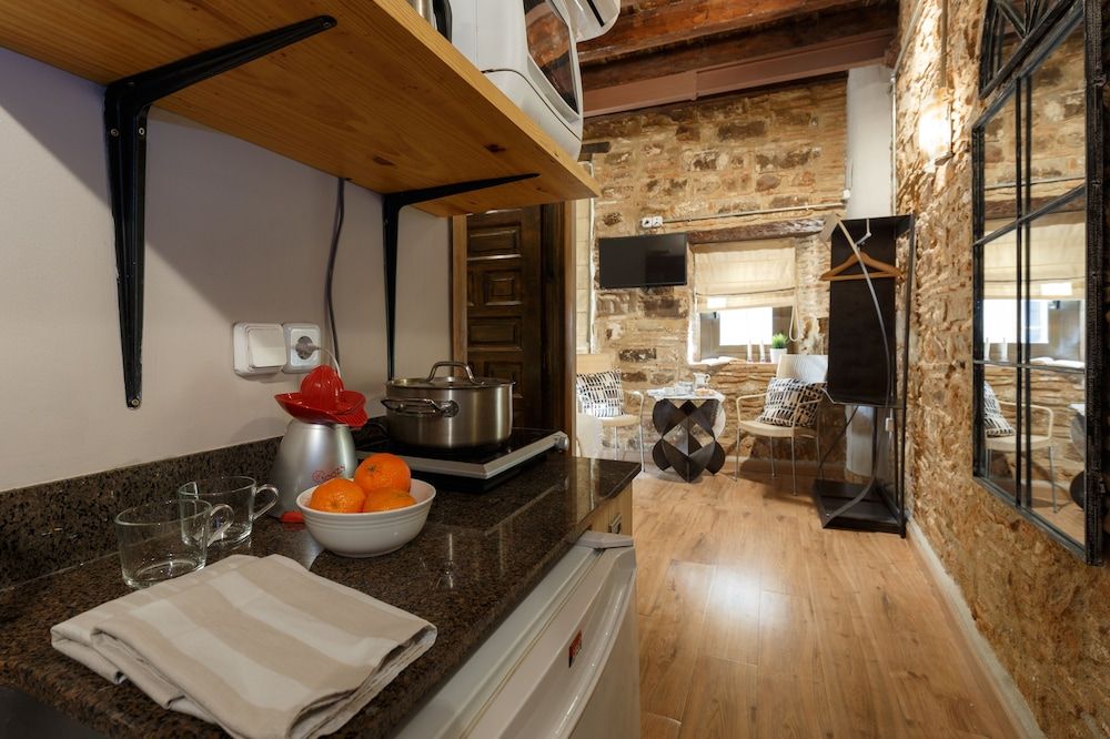 AinB Picasso Corders Apartments Superior Studio, Kitchenette 21