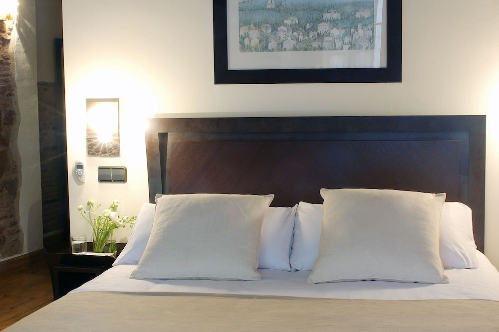 undefined AinB Picasso Corders Apartments 8