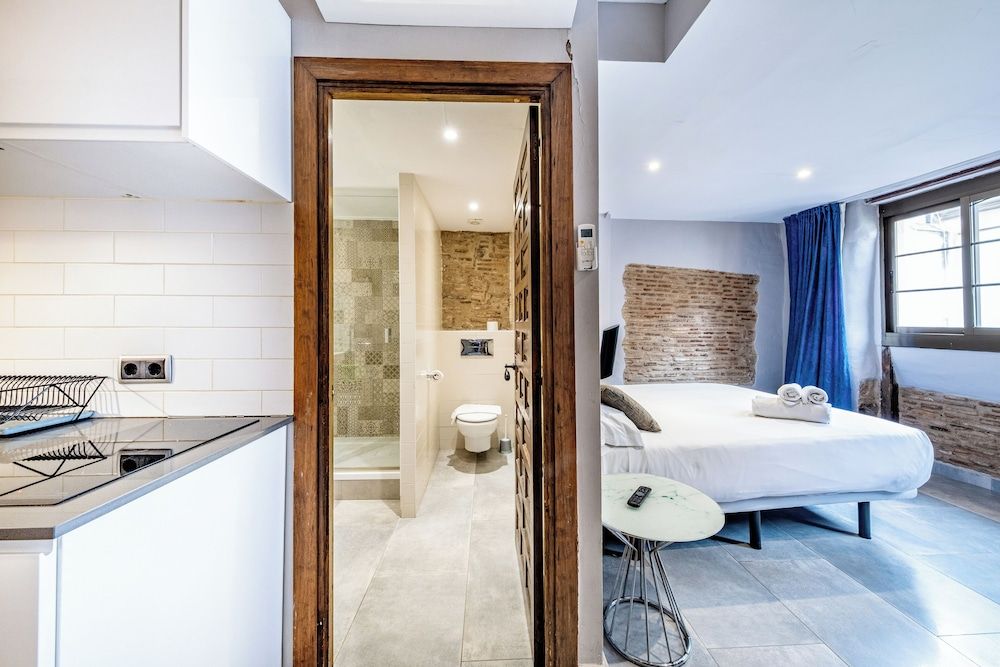 AinB Picasso Corders Apartments Superior Studio, Kitchenette 28