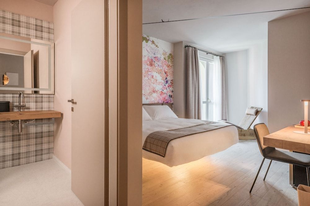 QC Room San Pellegrino Deluxe Room 5