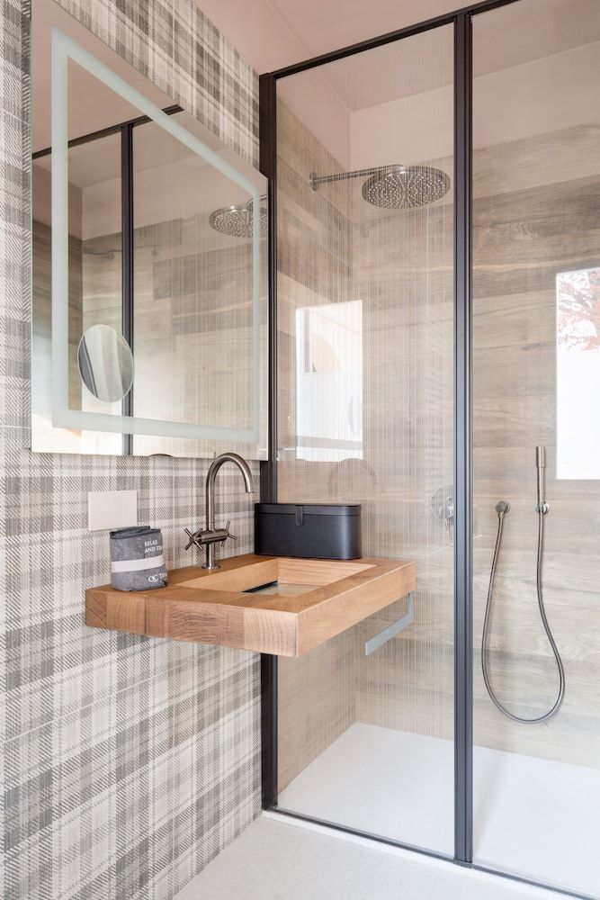 QC Room San Pellegrino Deluxe Room 4