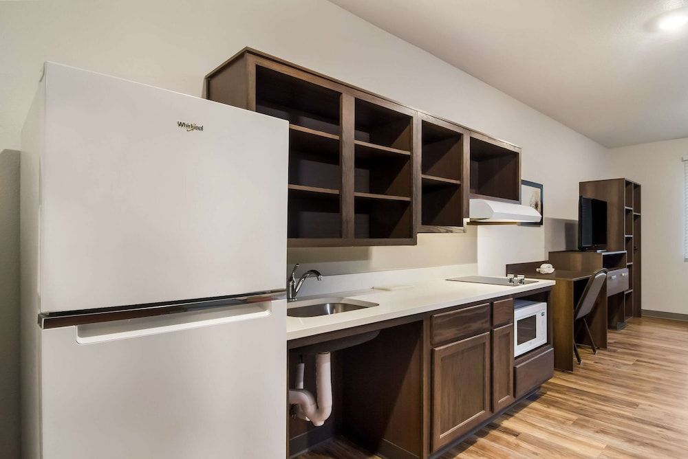 Room, 1 Queen Bed, Accessible, Non Smoking (Roll-In Shower)