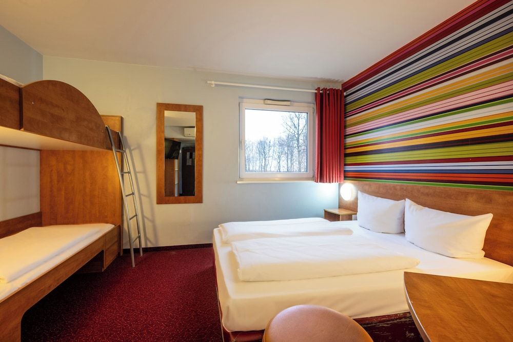 Standard Quadruple Room, Non Smoking