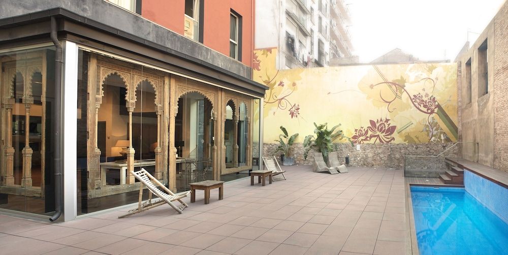 undefined Onix Liceo 6