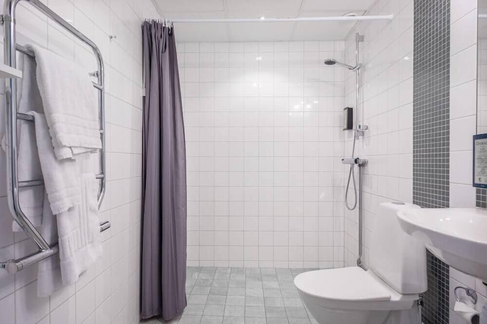 Avanti Hotel Economy Single Room 2