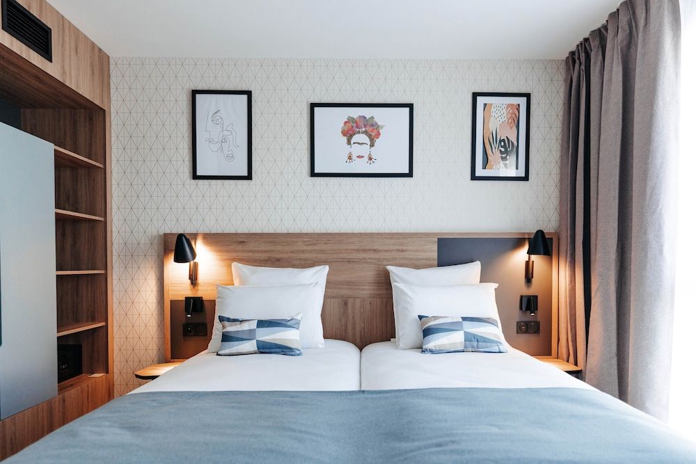 Studio, 2 Twin Beds