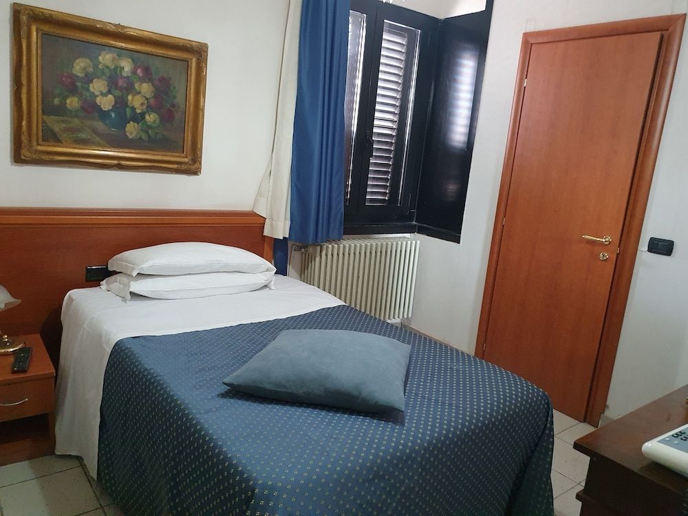 Hotel San Giorgio Room, 2 Bedrooms, Connecting Rooms 2