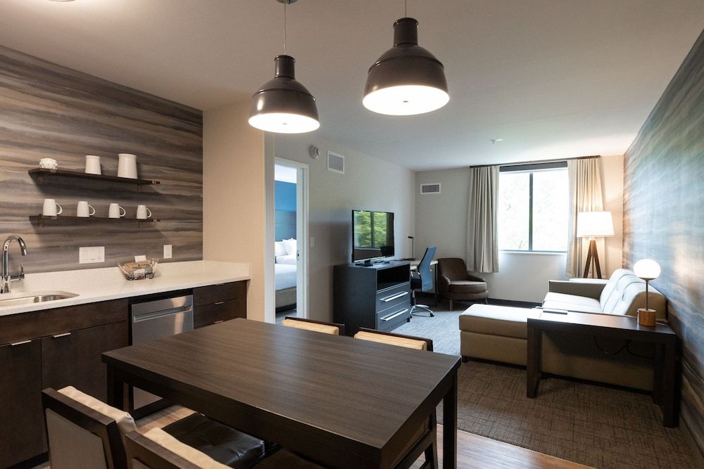 Suite, 1 Bedroom (Mobility Accessible, Tub)