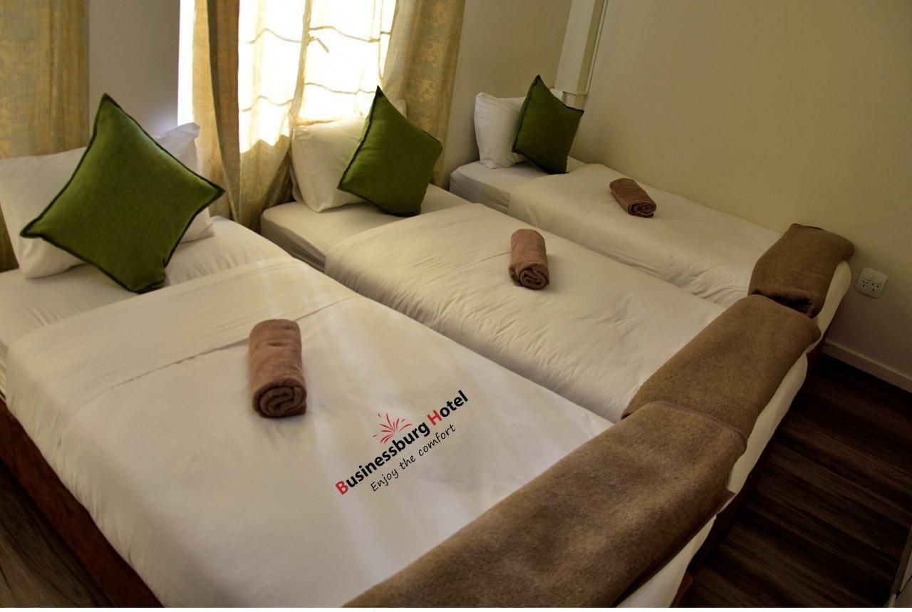 undefined Businessburg Hotel 8