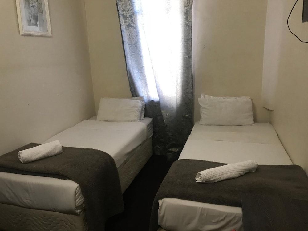 undefined Businessburg Hotel 9