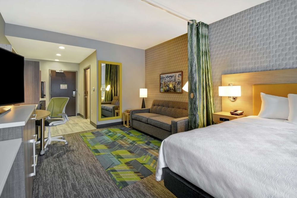 Studio Suite, 1 King Bed, Non Smoking