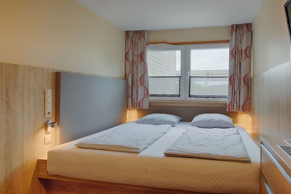 Hotel Schwedenhaus Wismar Family Room 6