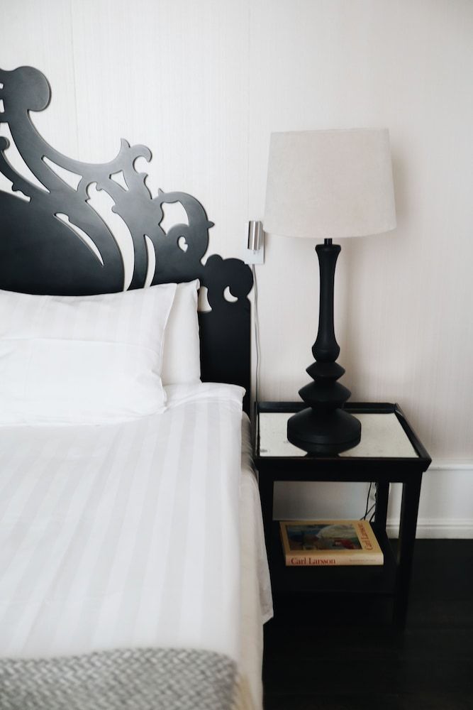 Kalk Hotel Deluxe Double Room 4