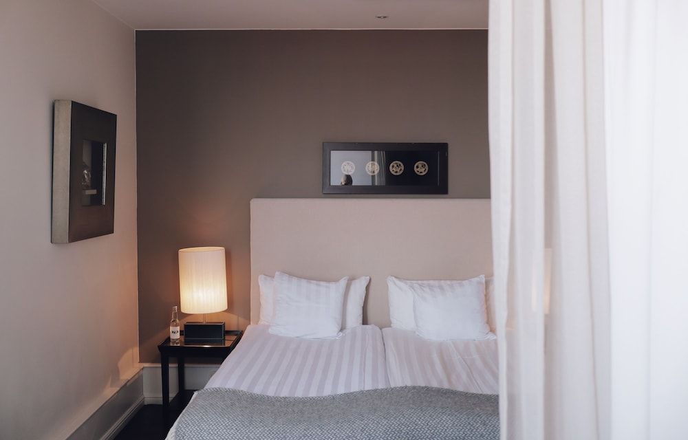 Kalk Hotel Deluxe Double Room 2