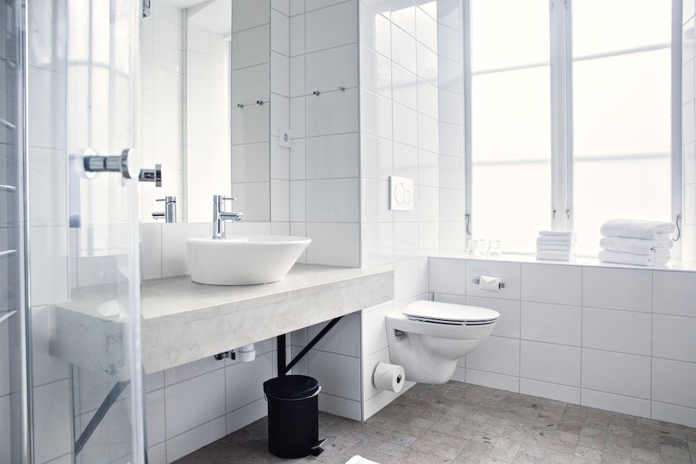 Kalk Hotel Standard Triple Room 6