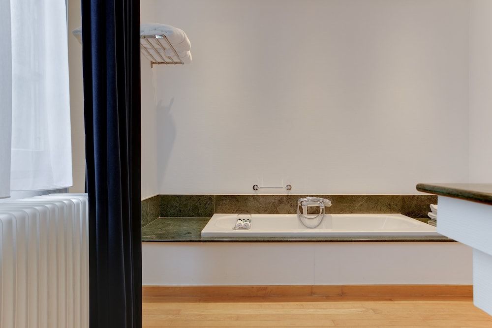 Hotel De Witte Lelie Classic Double Room 6