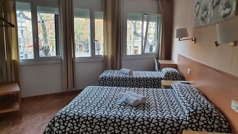 undefined Hostal Río de Castro Barcelona 2