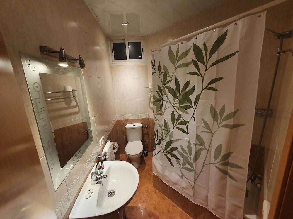 Hostal Río de Castro Barcelona Twin Room 6