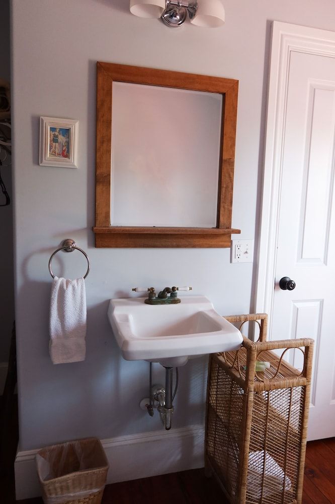 Chalfonte Hotel Queen Euro 3