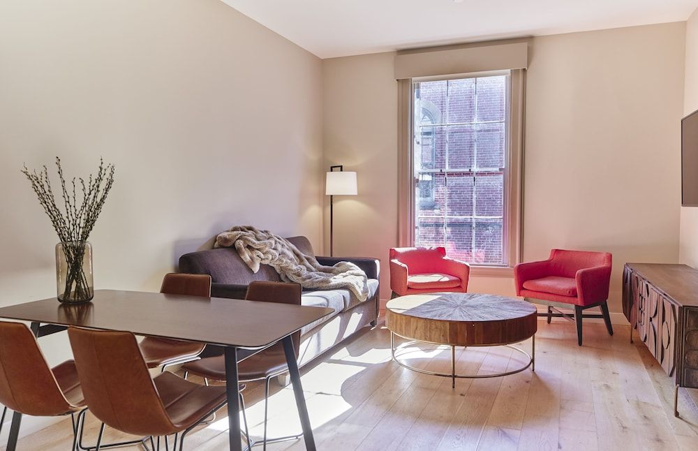 The Docent's Collection Luxury Loft, 1 Bedroom, Accessible 5