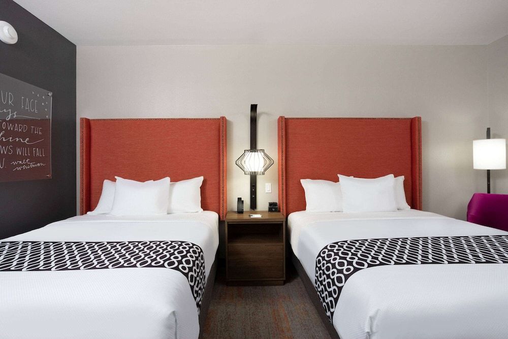 Room, 2 Queen Beds, Non Smoking
