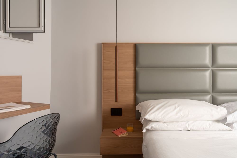 The Grey Standard Double Room 6