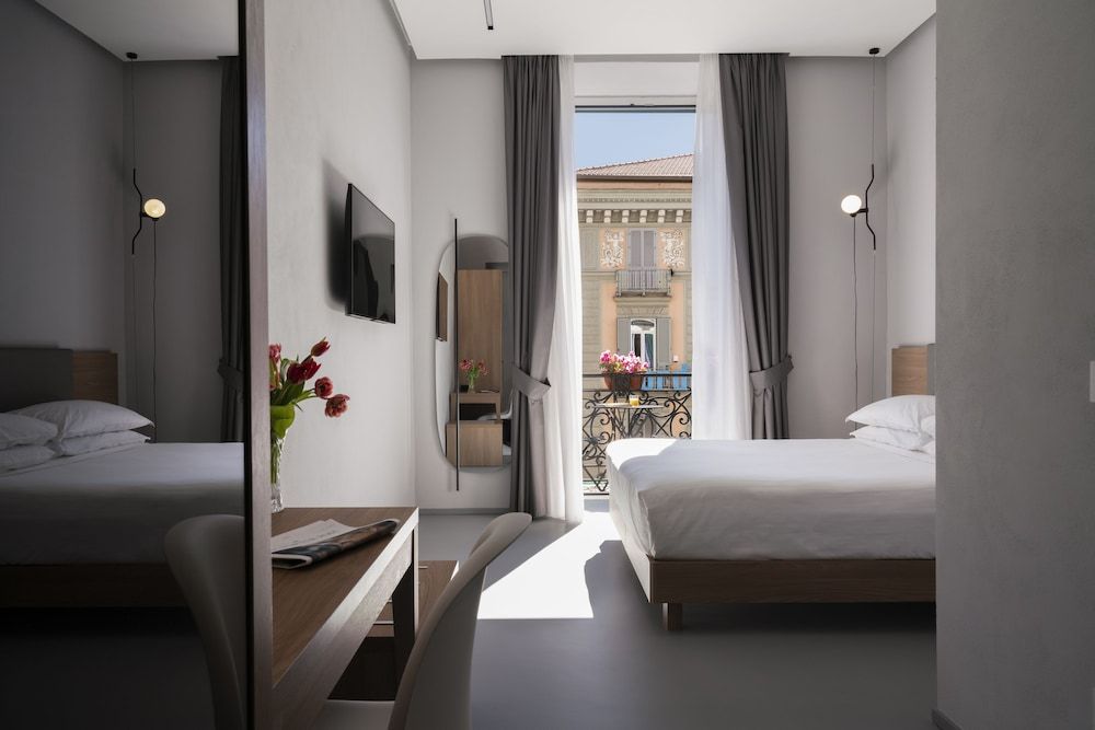 undefined The Grey 4