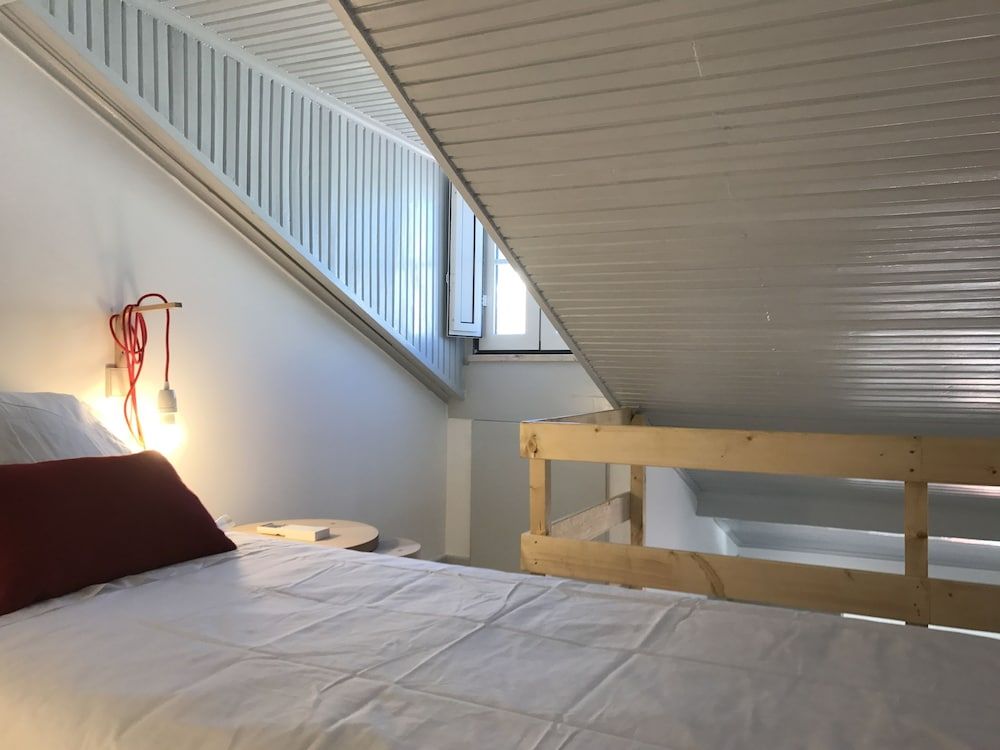 Apartments Center Bairro Alto Duplex, Mezzanine (4D) 2