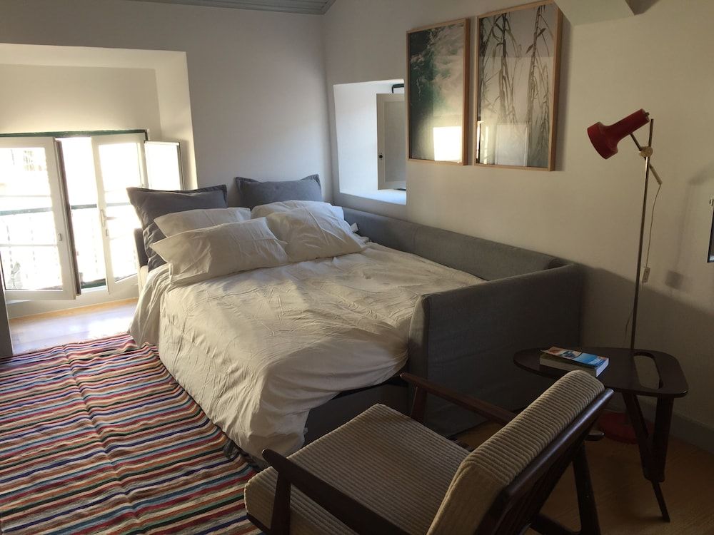 Apartments Center Bairro Alto Duplex, Mezzanine (4D) 13