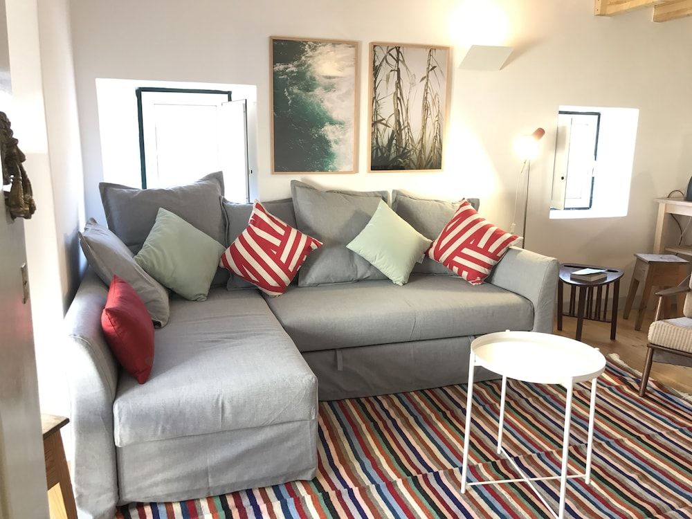 Apartments Center Bairro Alto Duplex, Mezzanine (4D) 36