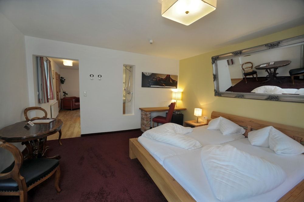 Hotel Goldener Loewe Suite, Mountain View (2 people)